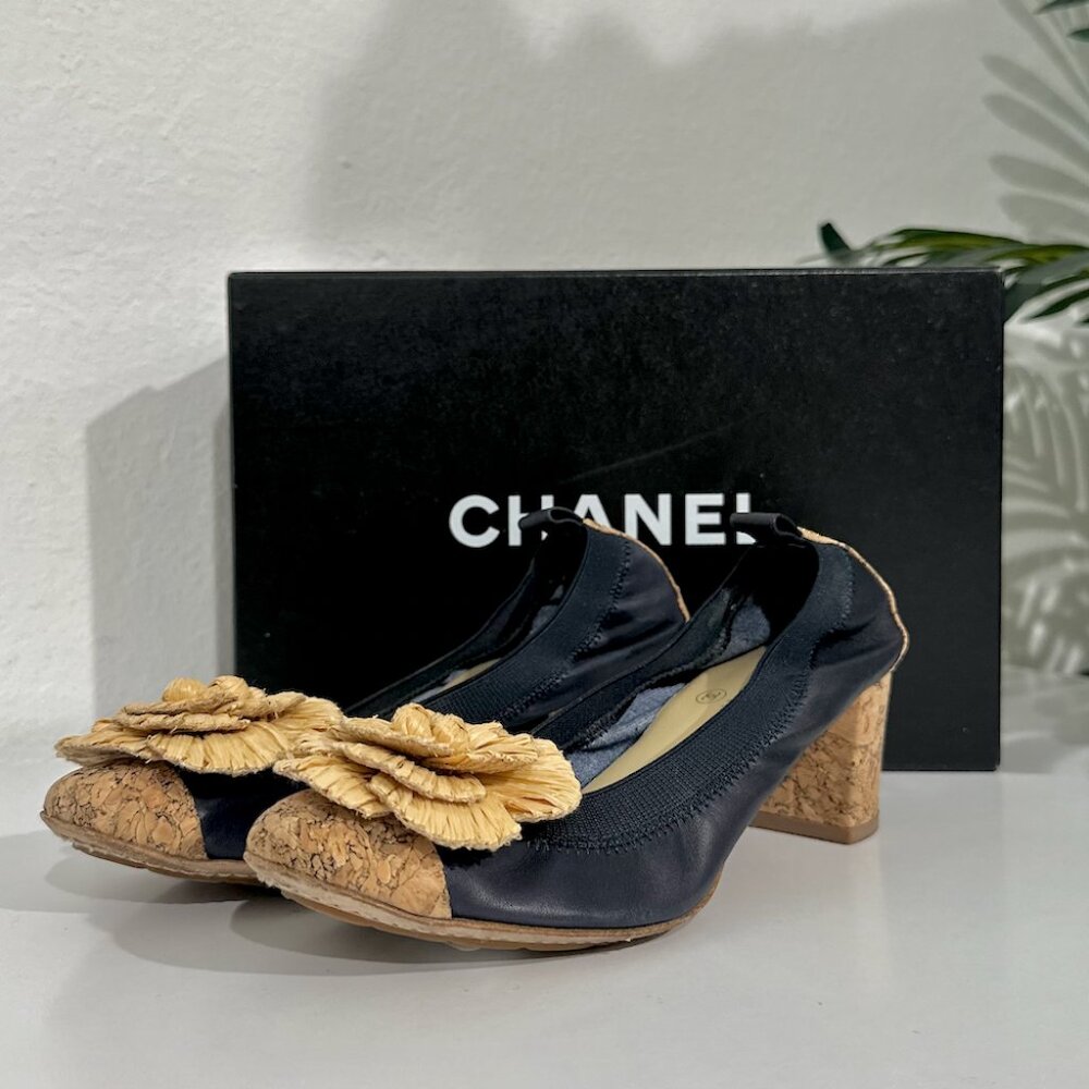 Chanel Navy Blue Leather & Cork Stretch Heels w/ Raffia Camellia Size 7.5